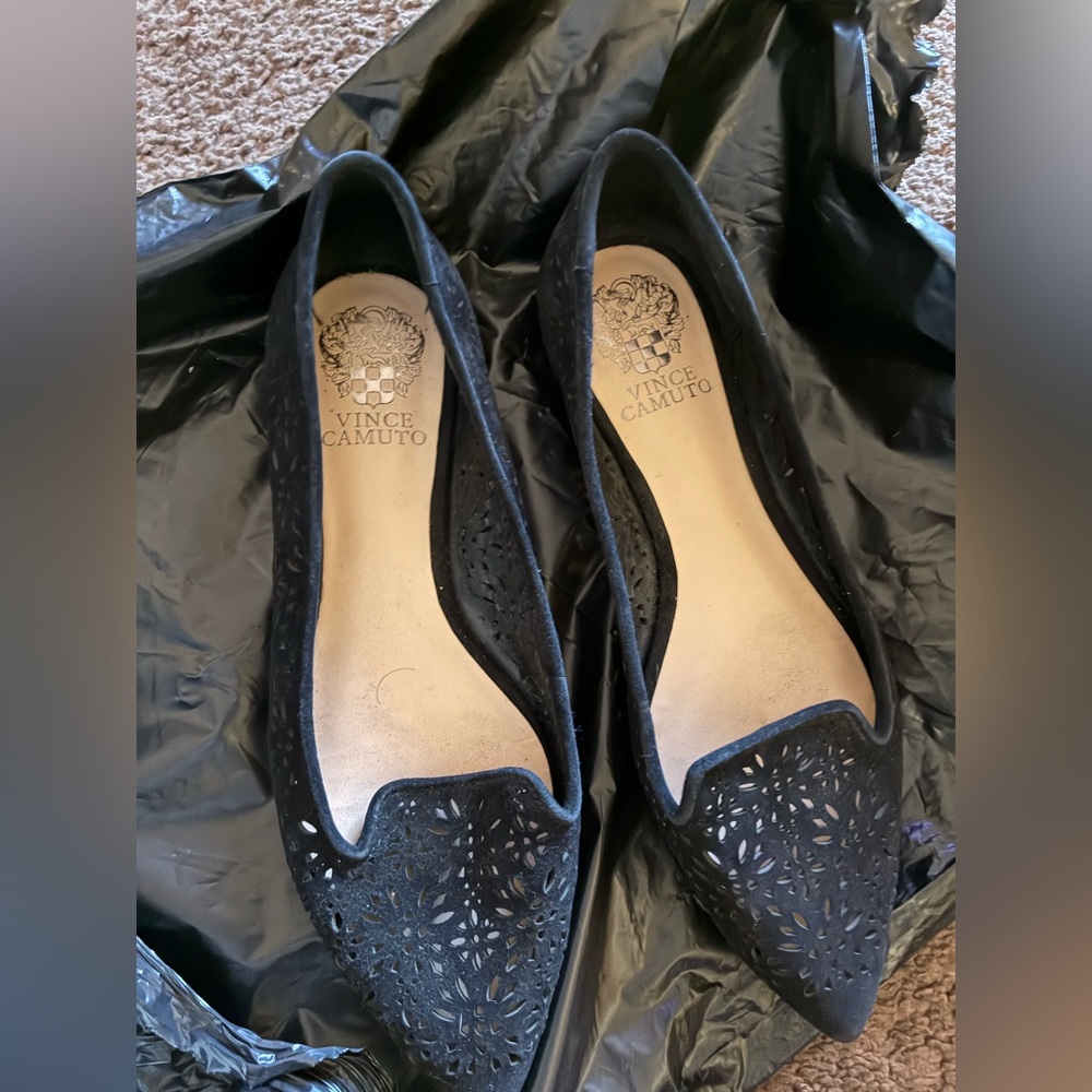 Vince Camuto Black Pointed Laser-Cut Loafers
